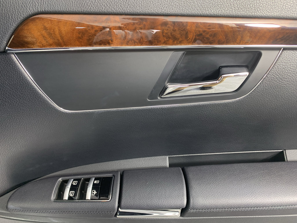 Used 2011 Mercedes-Benz S 550 image 37