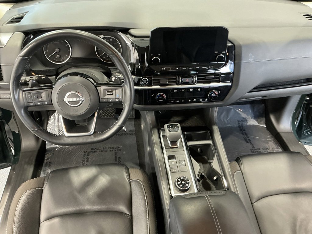 Used 2023 Nissan Pathfinder SL w/ Lighting Package (N92) image 19