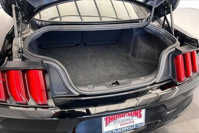 Used 2017 Ford Mustang GT RWD image 27