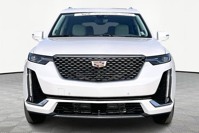 Used 2024 Cadillac XT6 Premium Luxury w/ Technology Package image 2