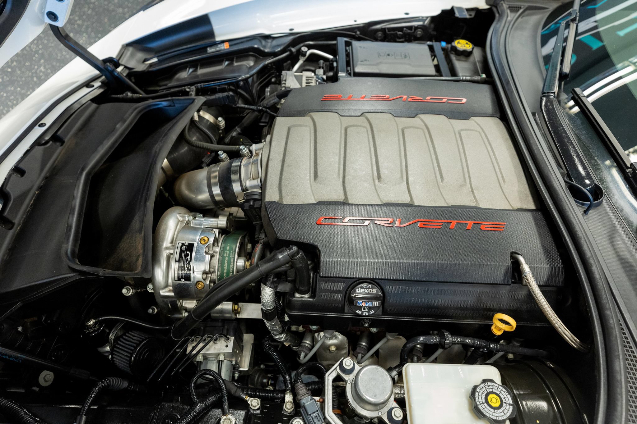 Used 2018 Chevrolet Corvette Stingray Coupe w/ 1LT RWD image 14