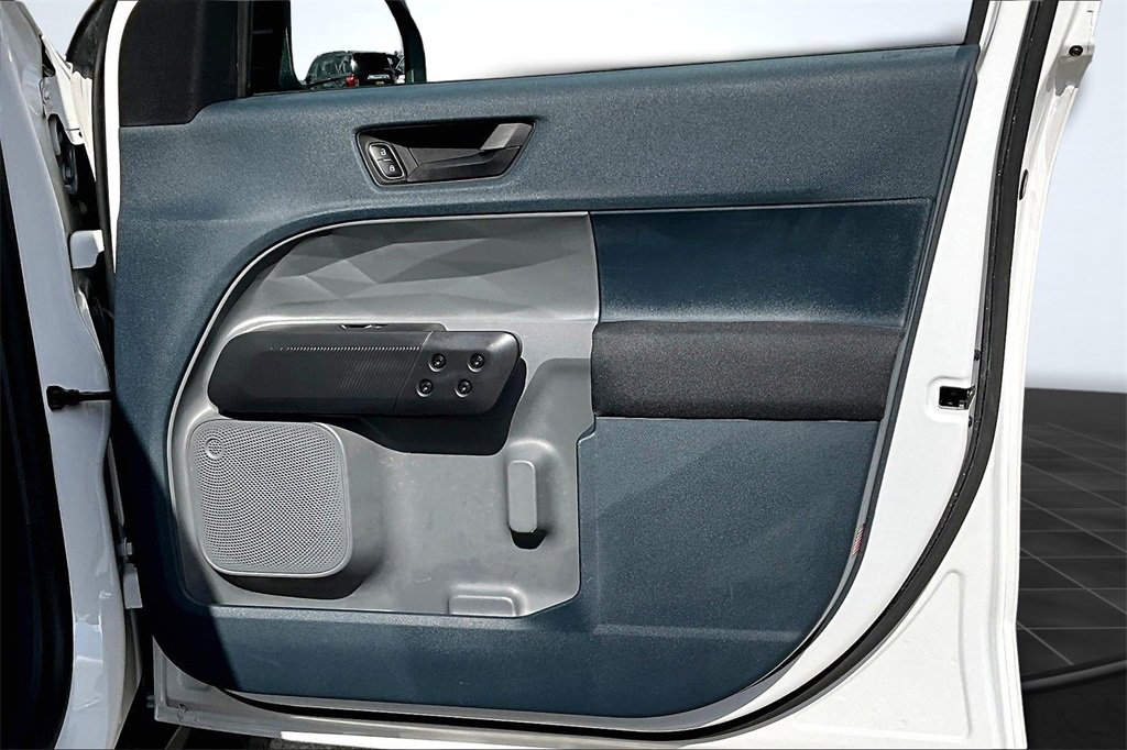 Used 2022 Ford Maverick XL image 25