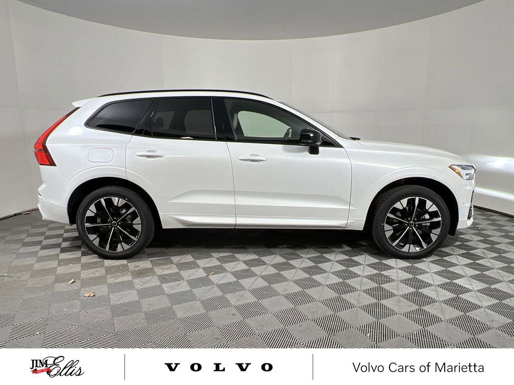 New 2026 Volvo XC60 B5 Plus w/ Protection Package Premier image 9