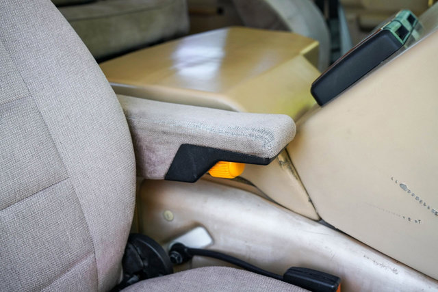 Used 1995 HUMMER H1 4-Door Wagon image 46