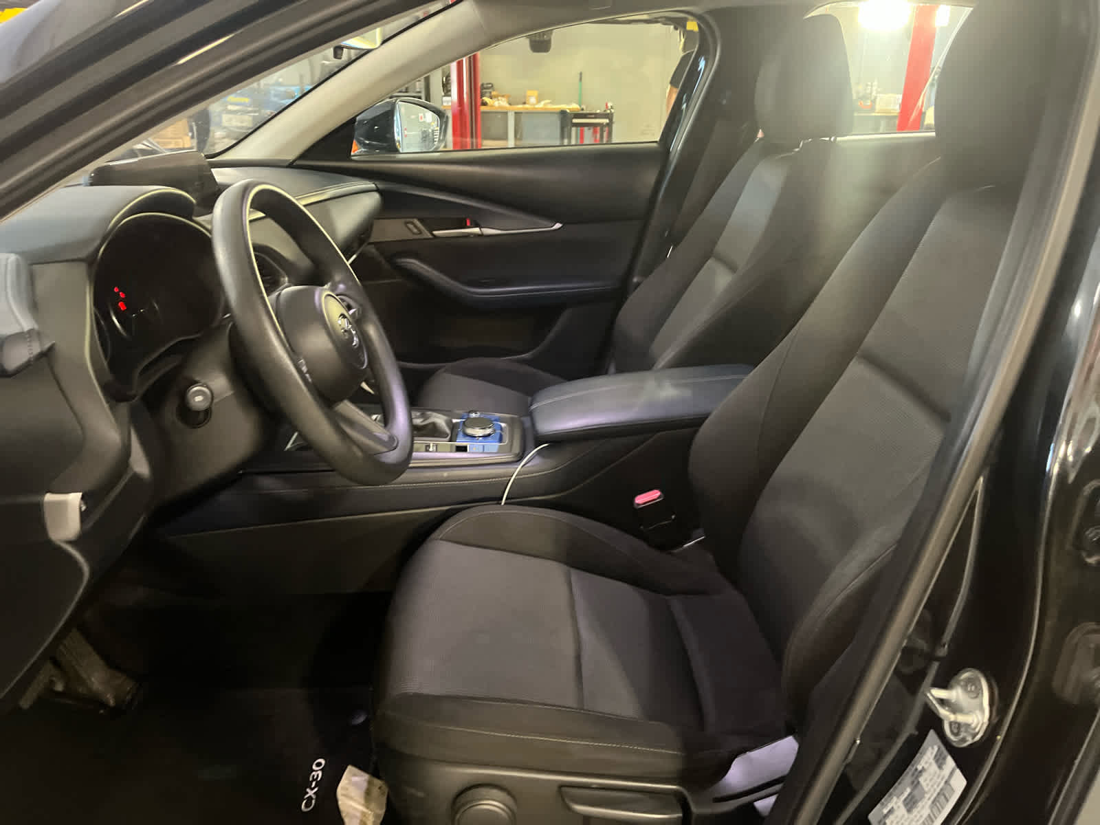 Used 2021 MAZDA CX-30 FWD 2.5 S image 2