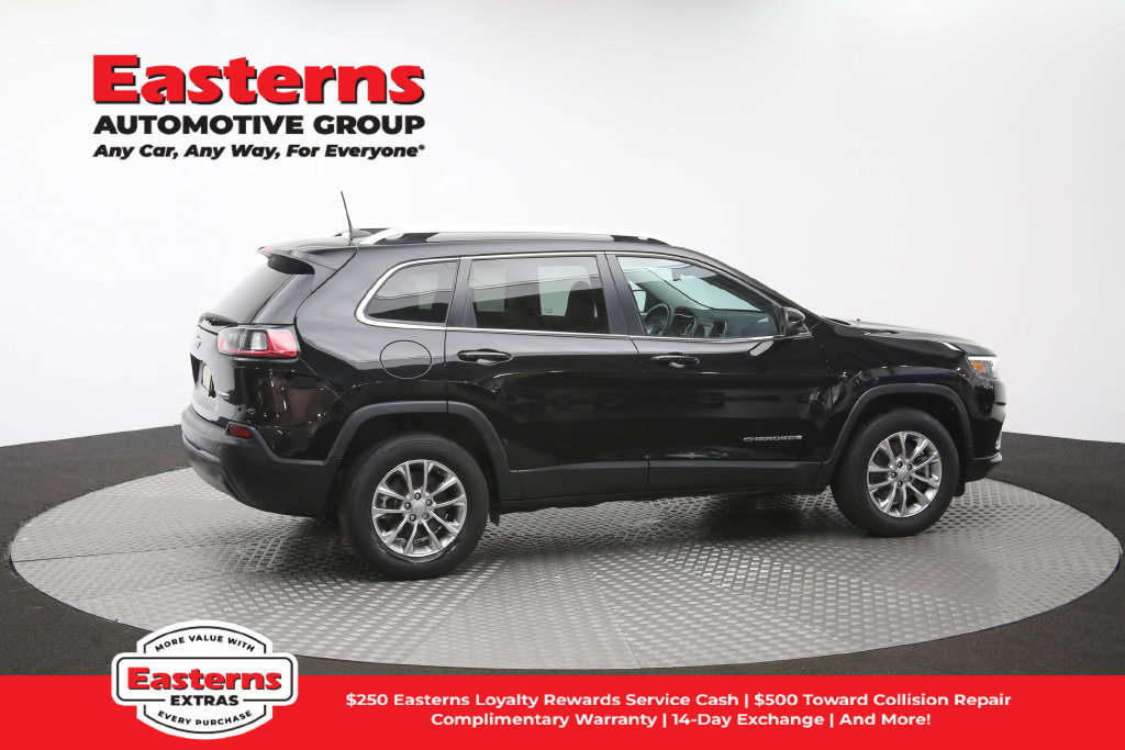Used 2021 Jeep Cherokee Latitude Plus AWD/4WD image 44