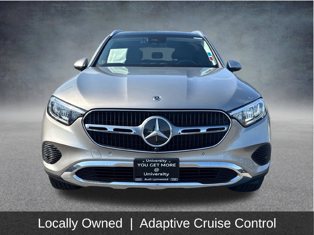 Used 2024 Mercedes-Benz GLC 300 4MATIC image 2