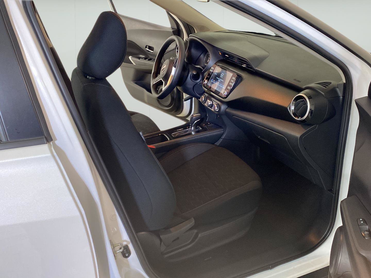 Used 2024 Nissan Kicks SV FWD image 25