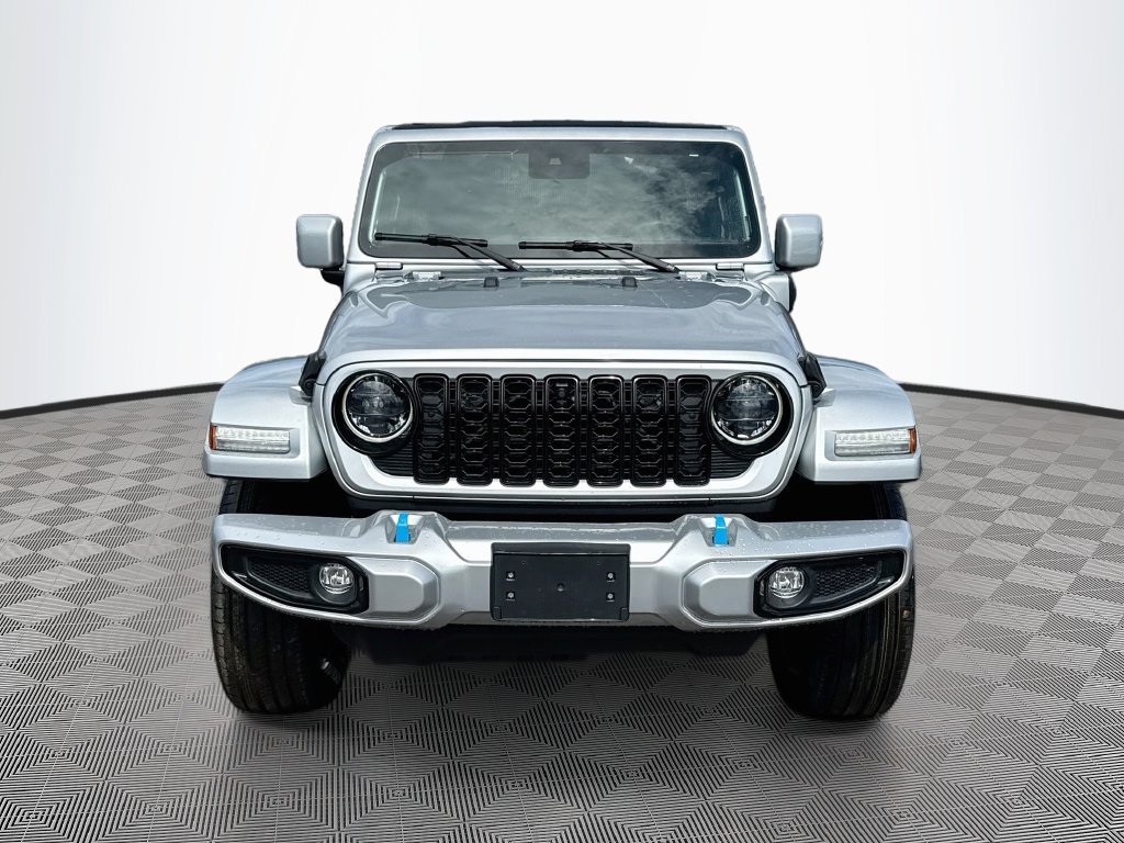 Used 2024 Jeep Wrangler High Altitude AWD/4WD image 2