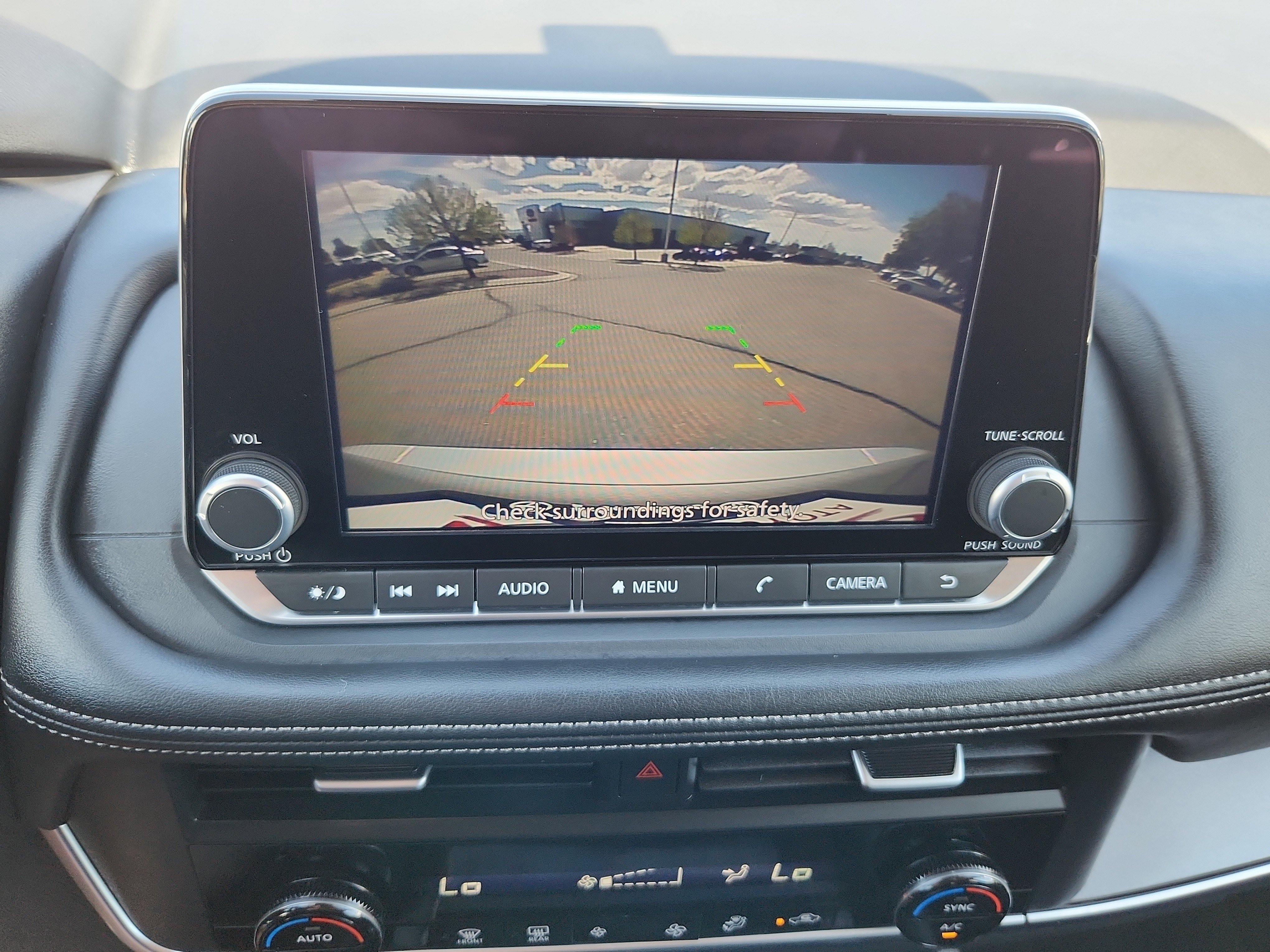 Used 2025 Nissan Rogue SV AWD/4WD image 21