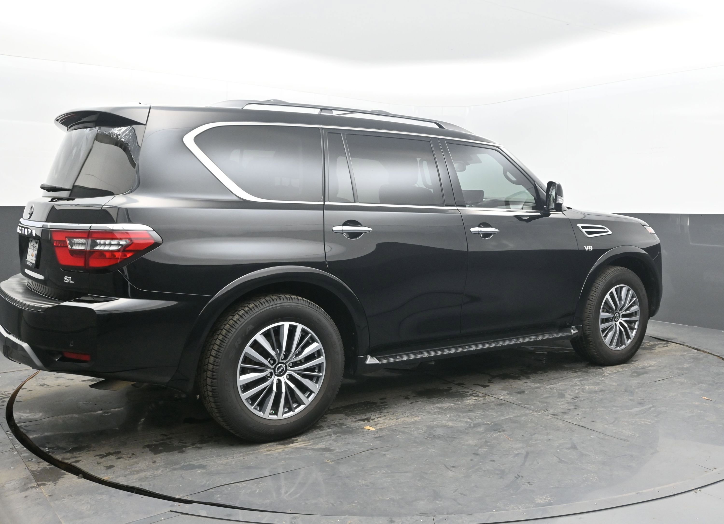 Used 2022 Nissan Armada SL image 7