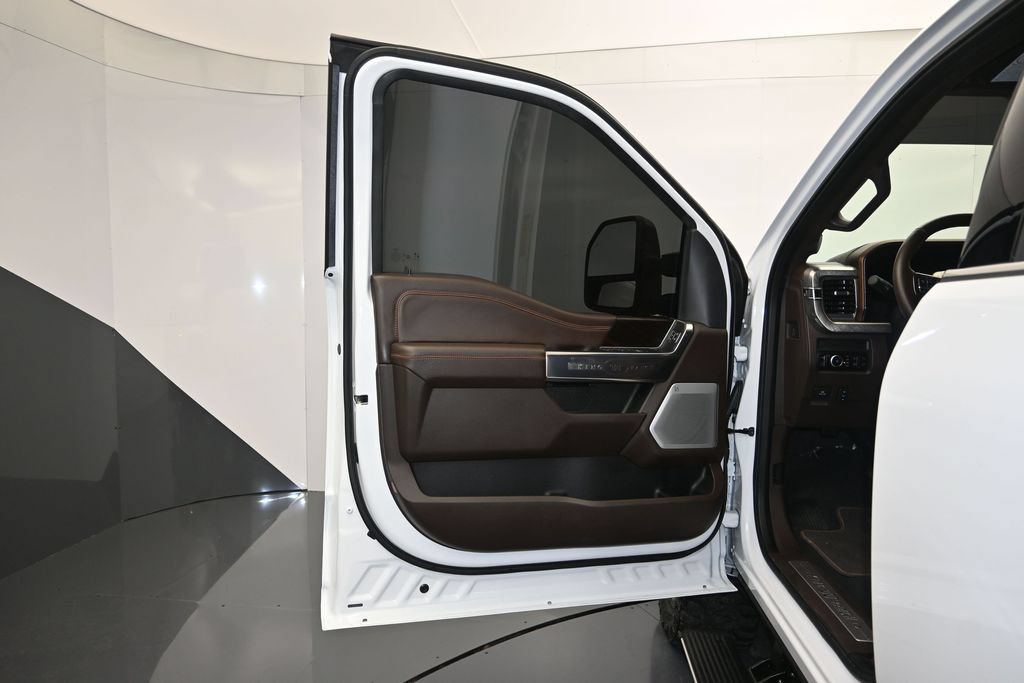 Used 2025 Ford F250 King Ranch AWD/4WD image 10
