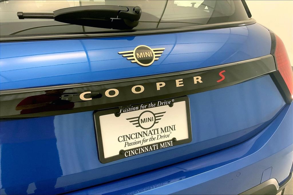 Certified 2025 MINI Cooper S image 30