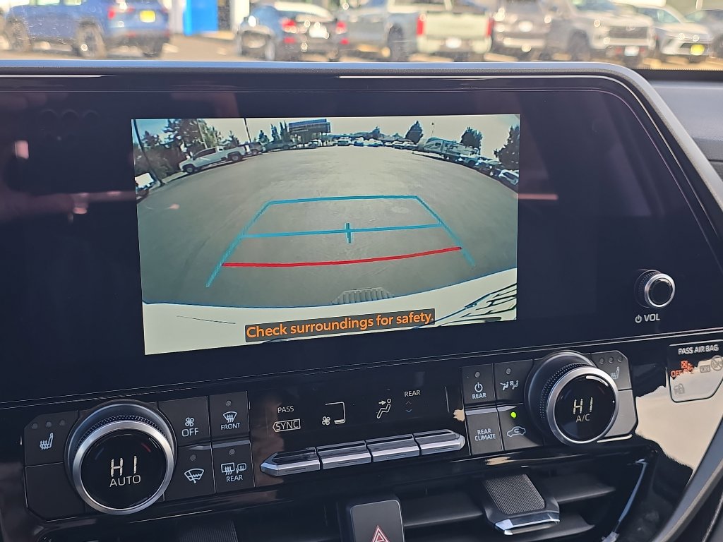 New 2025 Toyota Highlander XLE image 33