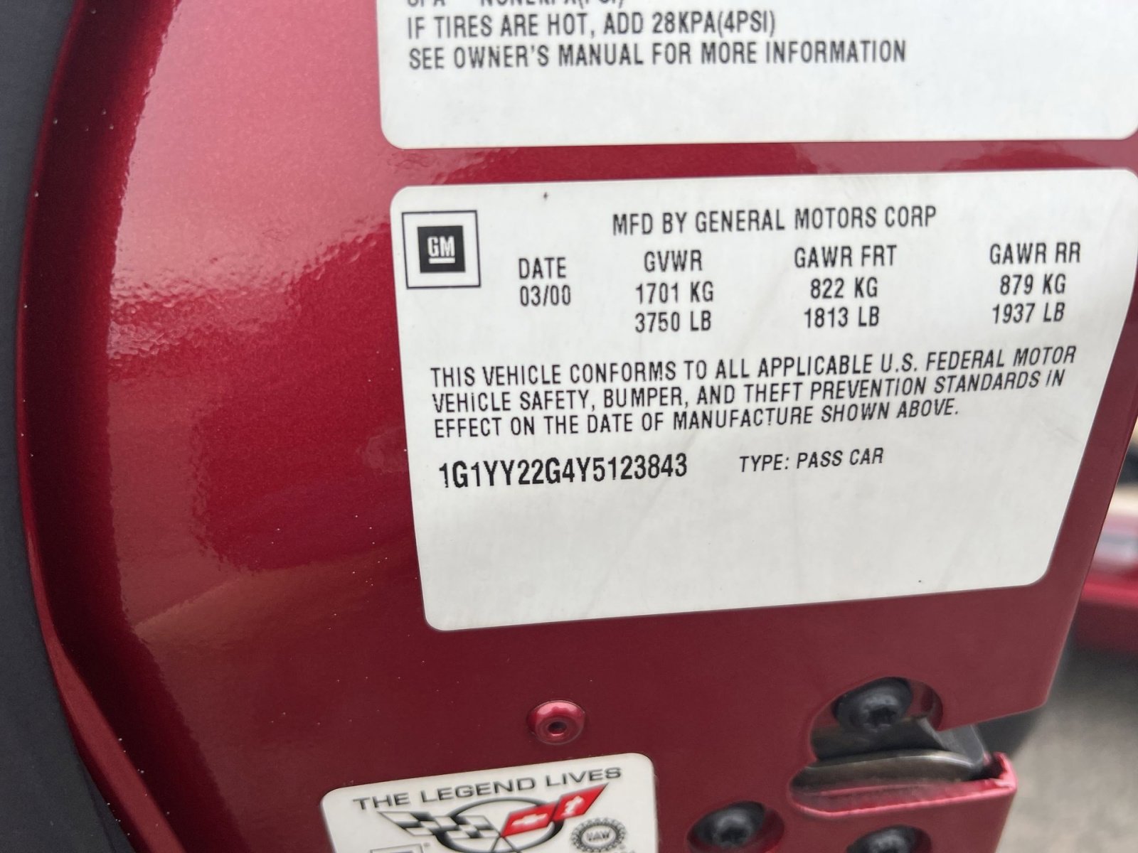 Used 2000 Chevrolet Corvette Coupe w/ Roof Pkg image 25