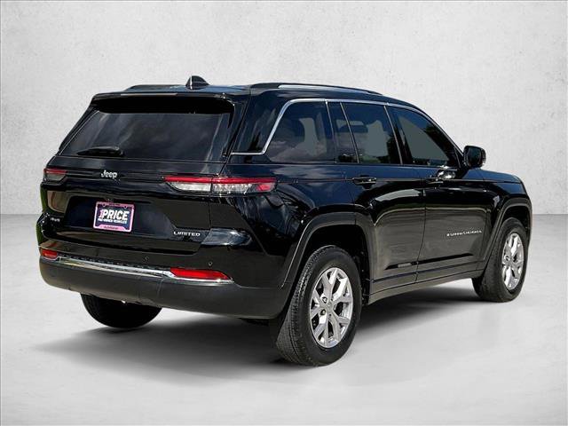 Used 2022 Jeep Grand Cherokee Limited AWD/4WD image 2