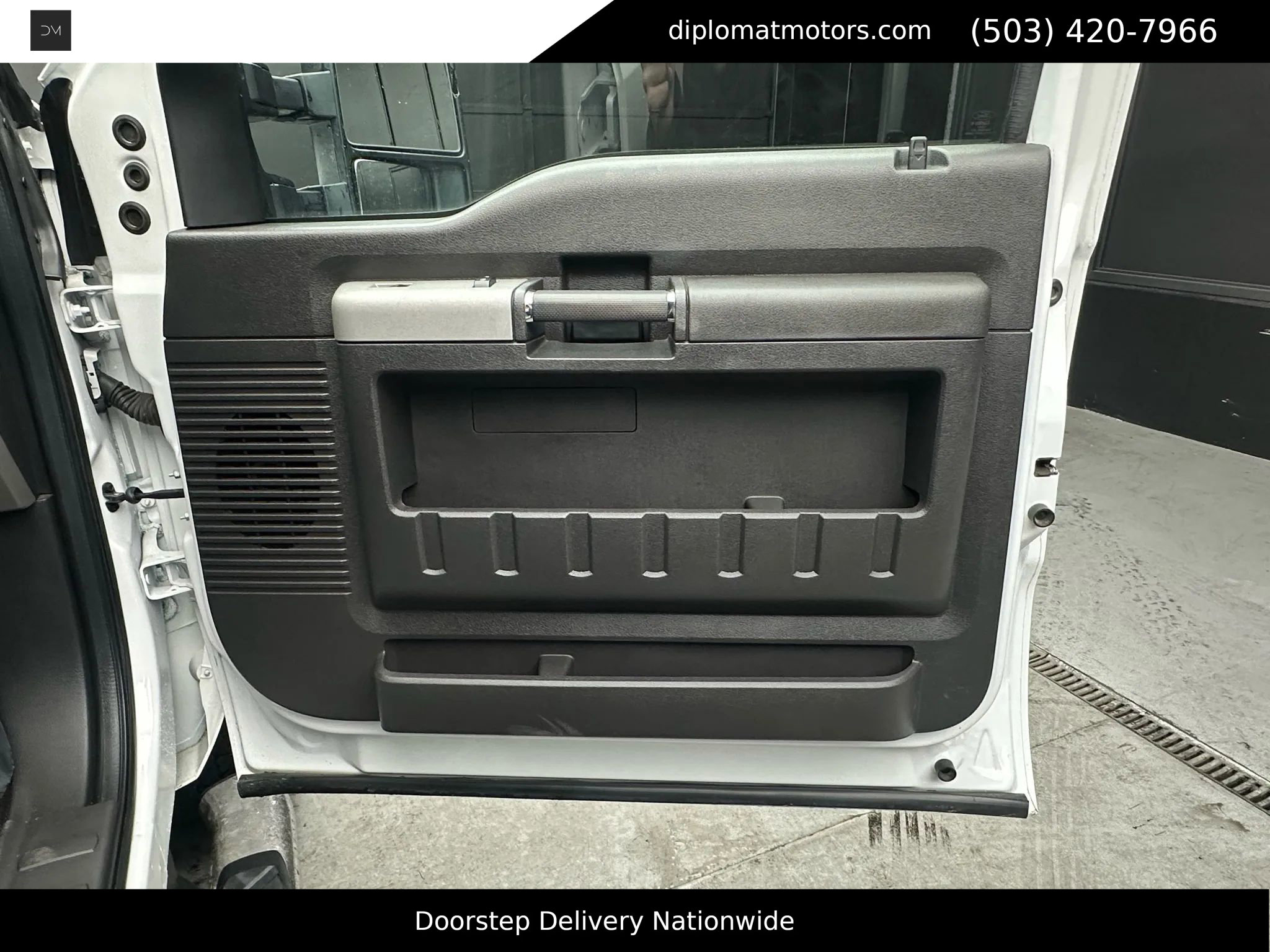 Used 2016 Ford F350 Lariat w/ Lariat Interior Package image 24