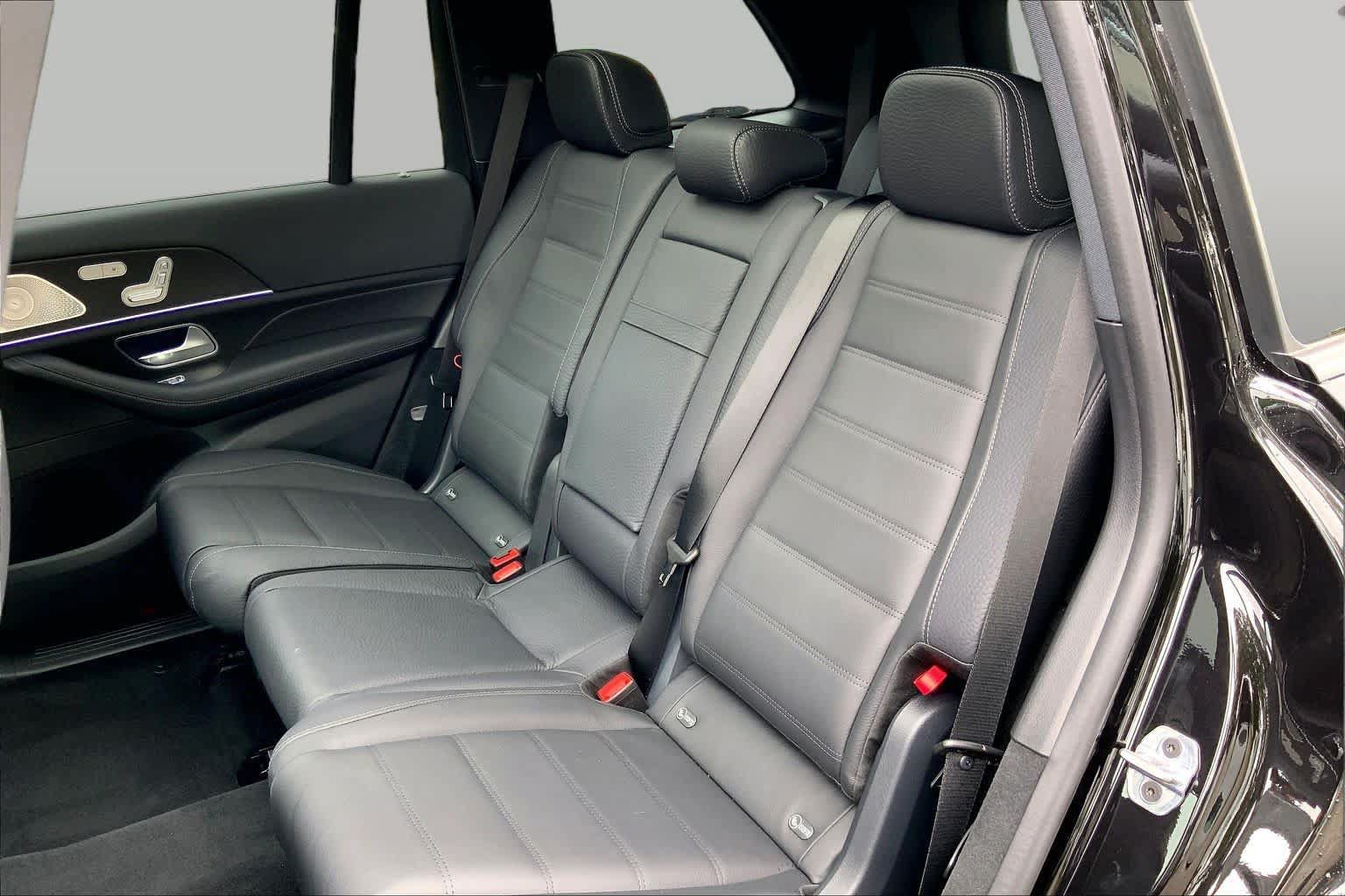 New 2026 Mercedes-Benz GLS 580 4MATIC image 13