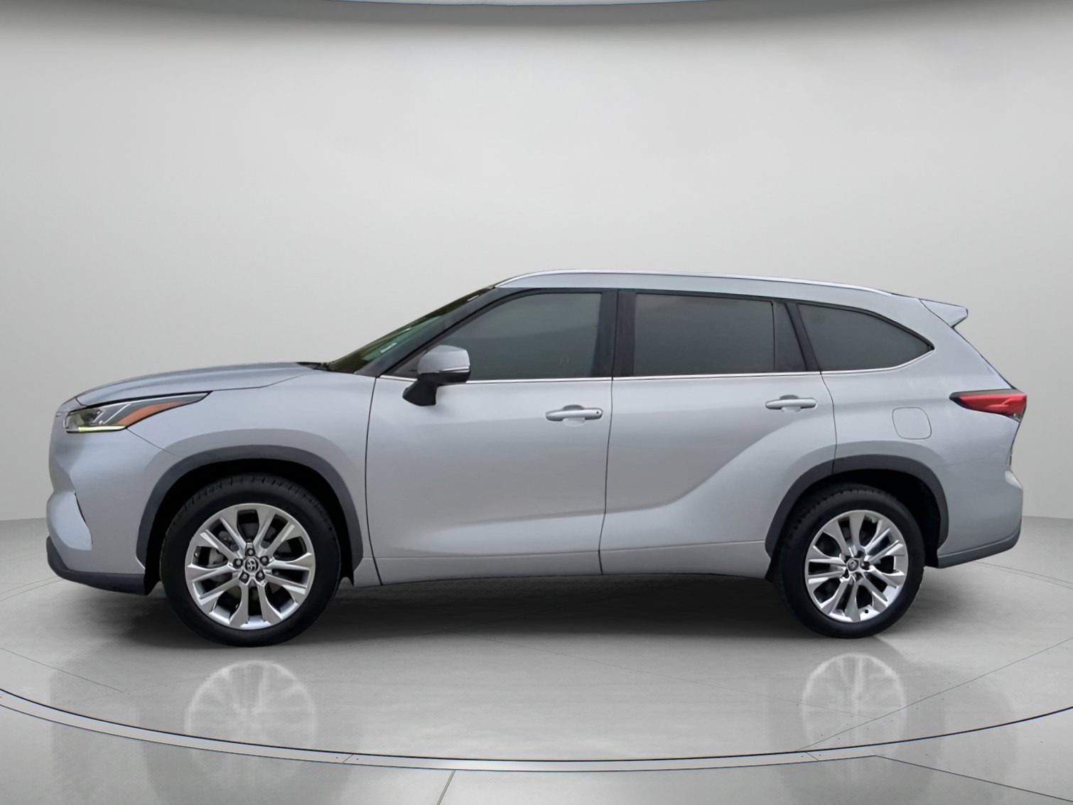 Used 2022 Toyota Highlander Limited image 14