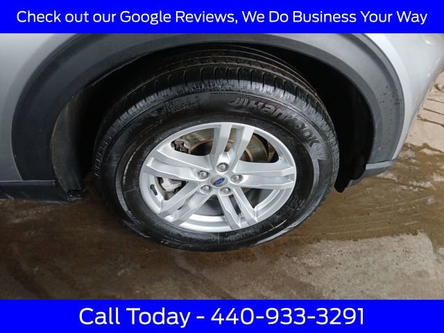 Used 2023 Ford Explorer XLT image 13