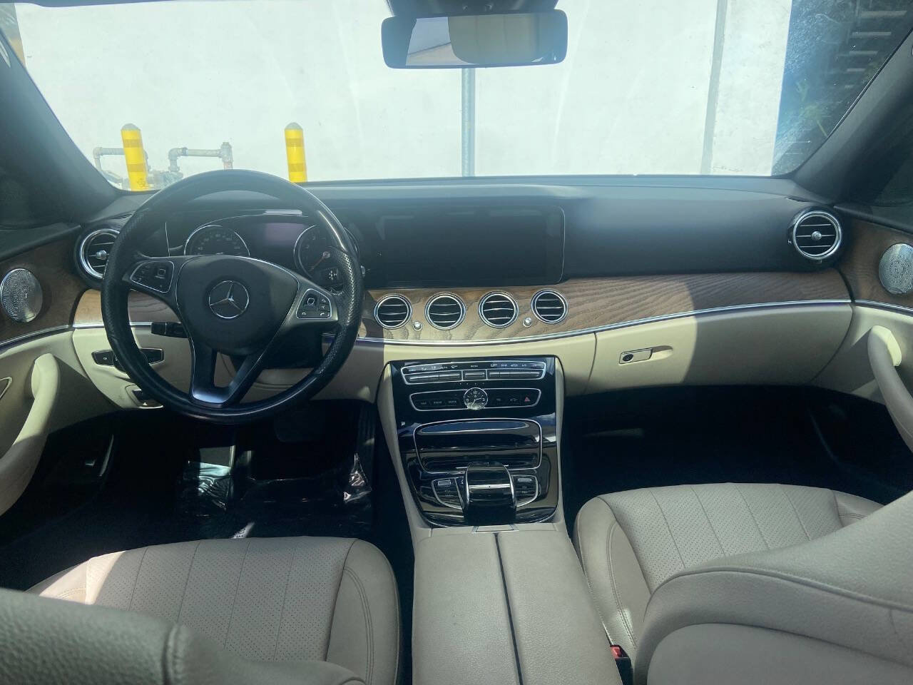 Used 2017 Mercedes-Benz E 300 image 13