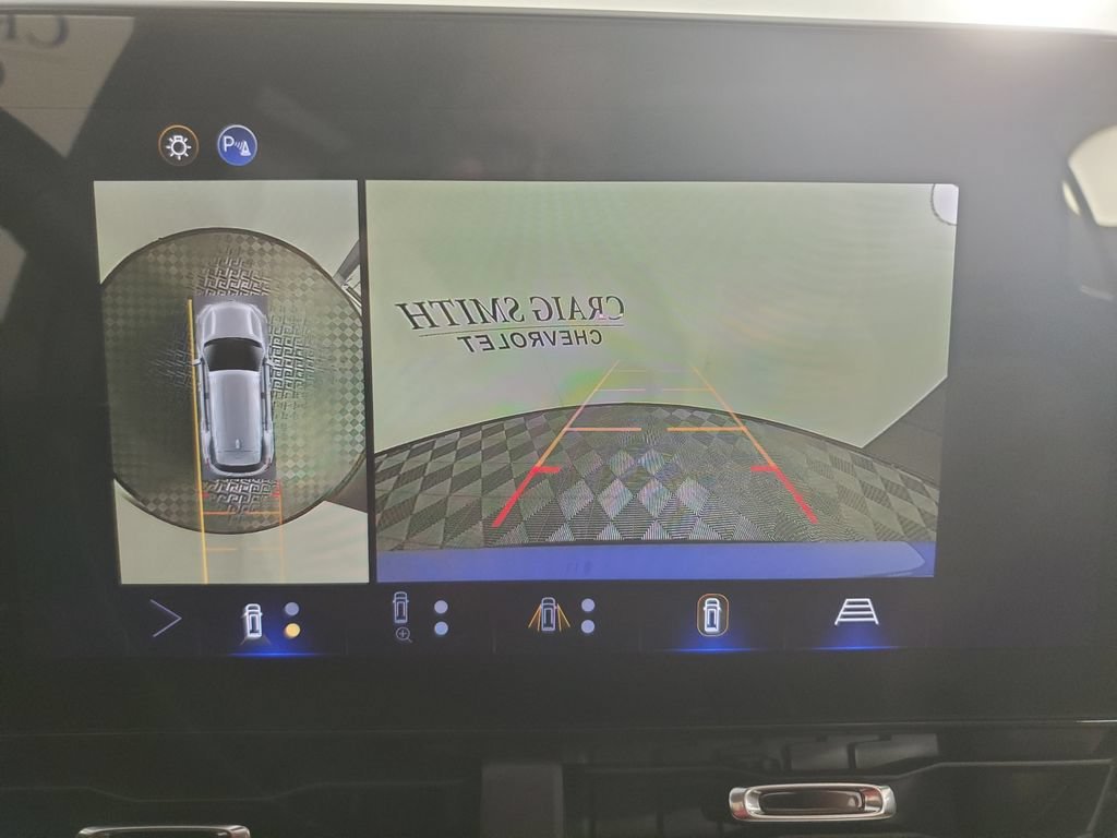New 2026 Chevrolet Equinox ACTIV w/ Safety and Technology Package AWD/4WD image 27