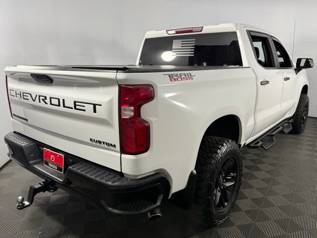 Used 2021 Chevrolet Silverado 1500 Custom Trail Boss w/ LPO, Dark Essentials Package AWD/4WD image 9
