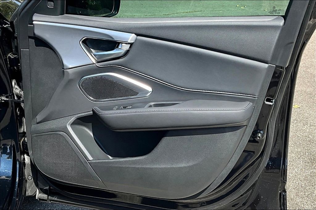 Used 2024 Acura RDX SH-AWD image 24