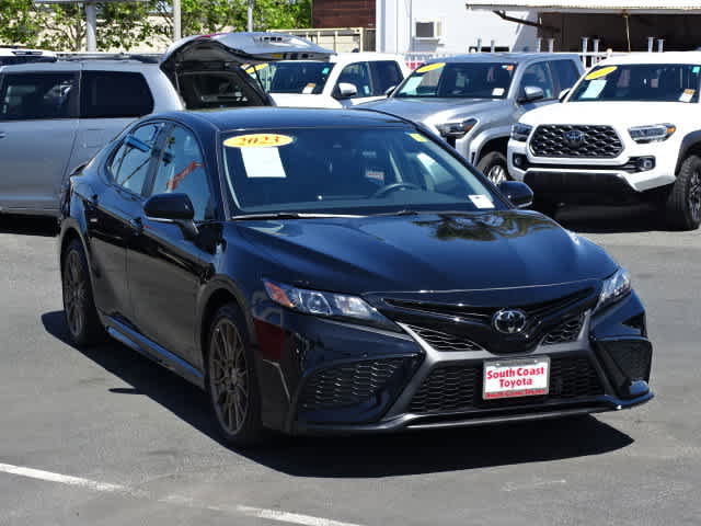 Certified 2023 Toyota Camry SE FWD image 2