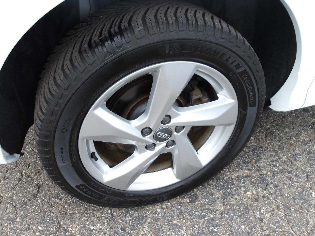 Used 2019 Audi Q3 2.0T Premium image 34