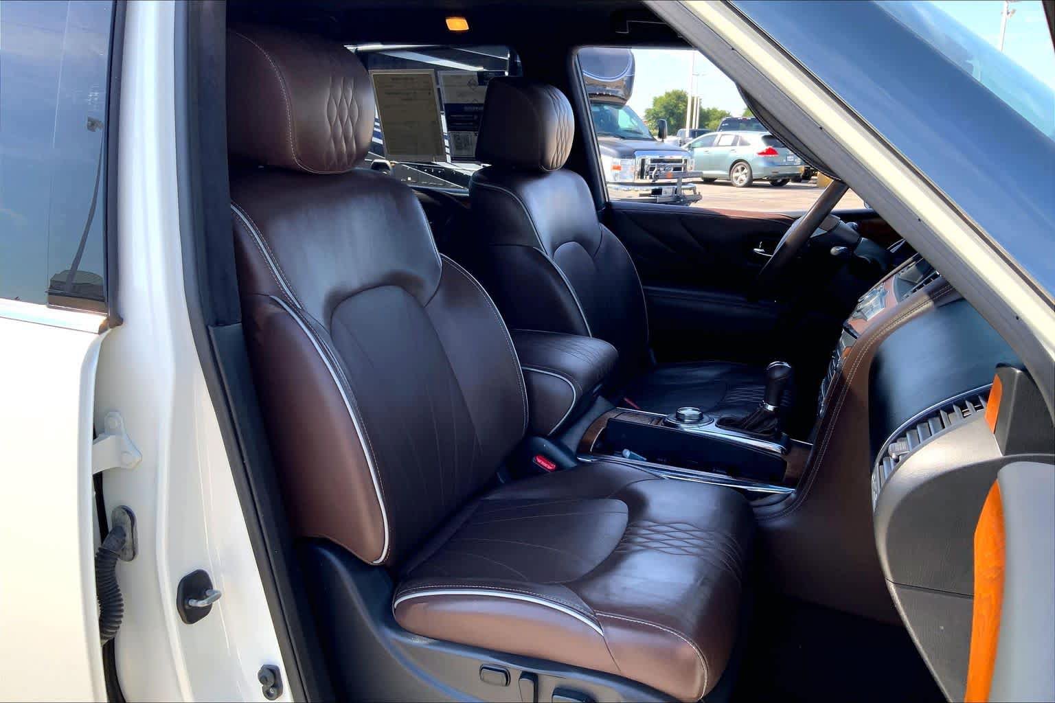 Used 2017 INFINITI QX80 Limited AWD/4WD image 9
