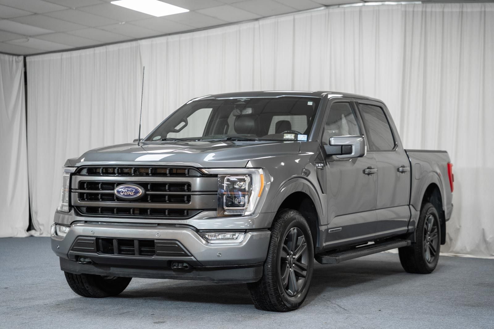 Used 2023 Ford F150 Lariat w/ Equipment Group 502A High AWD/4WD image 3
