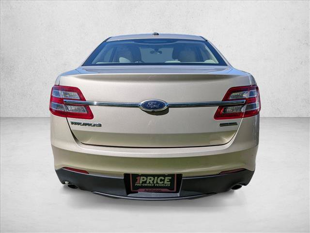 Used 2017 Ford Taurus SE FWD image 5