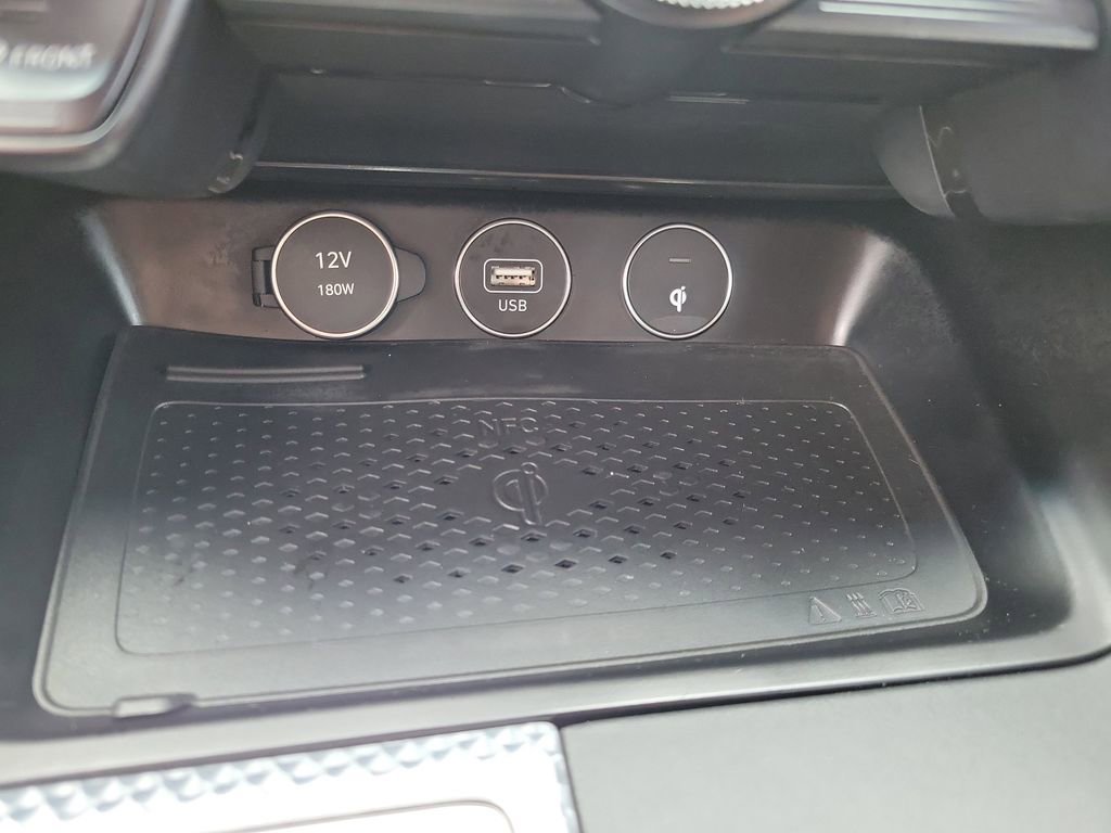 Used 2022 Genesis G70 3.3T RWD image 37