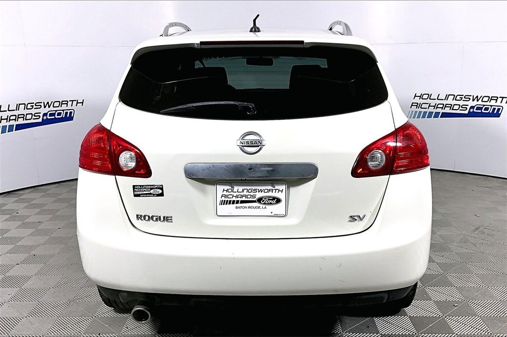 Used 2013 Nissan Rogue SV w/ Premium Pkg image 4