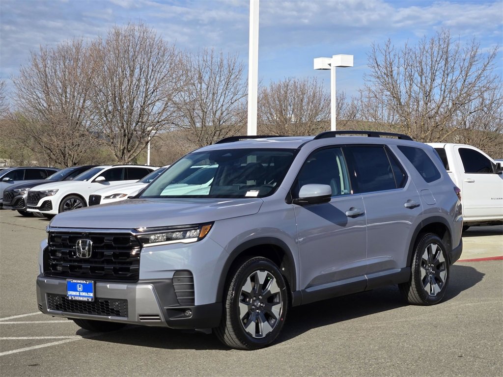 New 2026 Honda Pilot Touring image 8