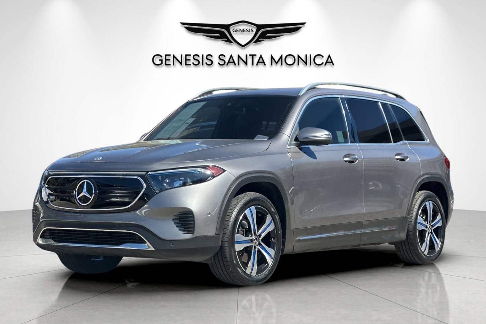 Used 2023 Mercedes-Benz EQB 250+ w/ Exclusive Package image 9