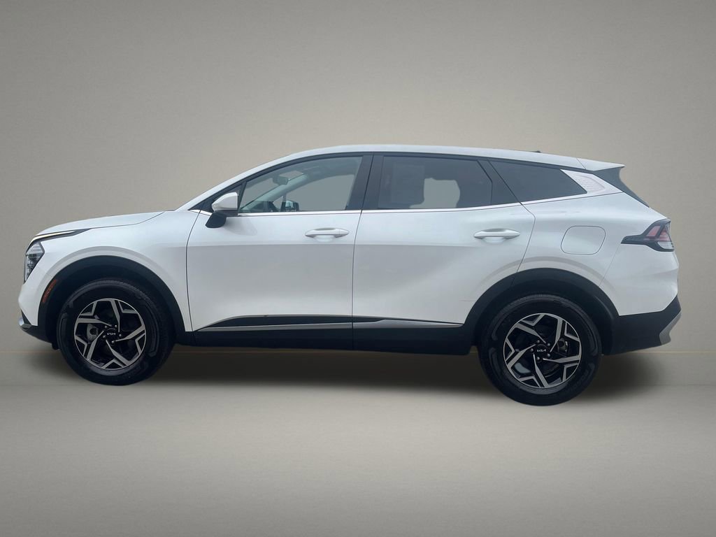 Used 2025 Kia Sportage LX AWD/4WD image 2