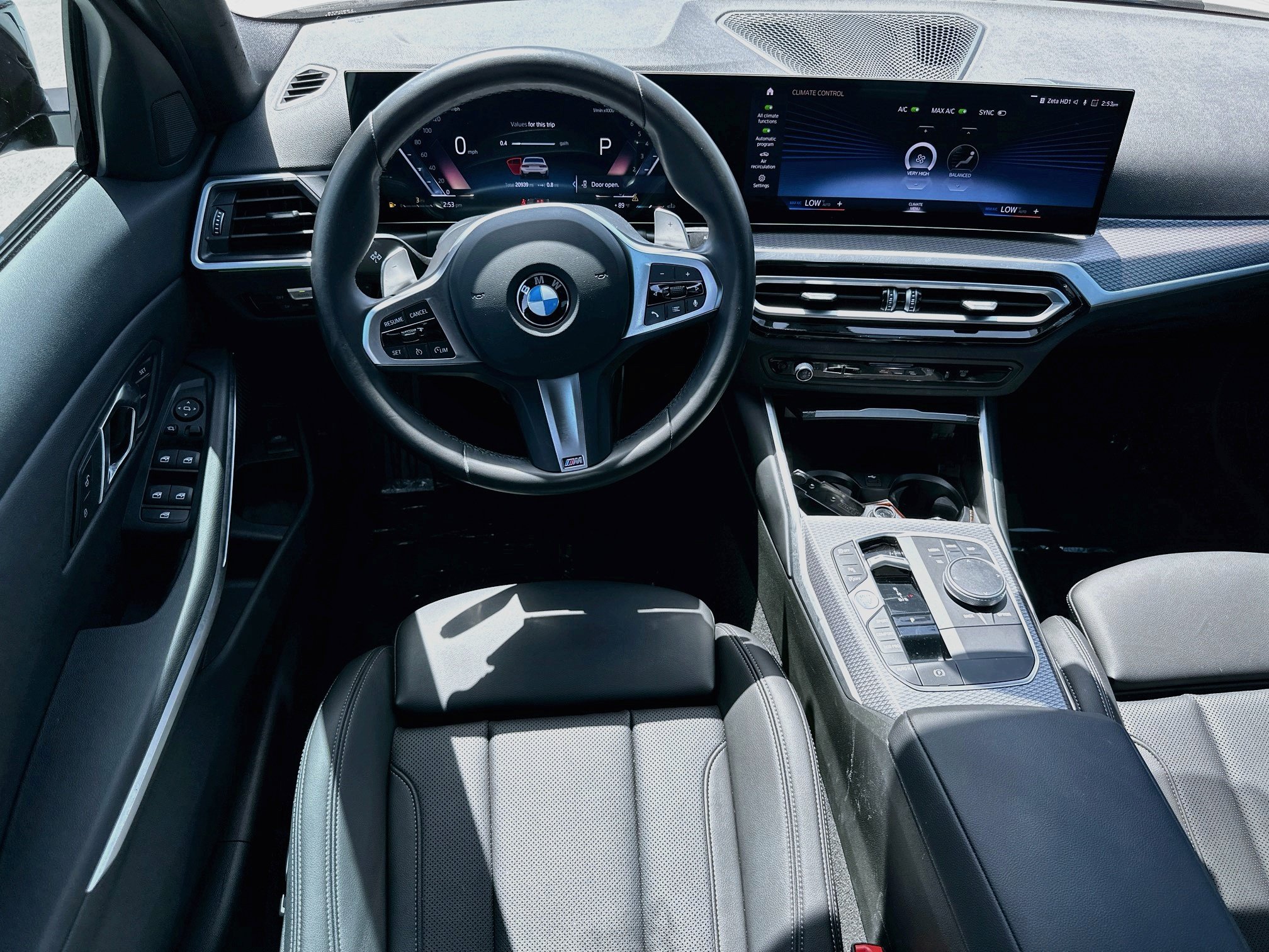Used 2024 BMW 330i Sedan w/ M Sport Package RWD image 22