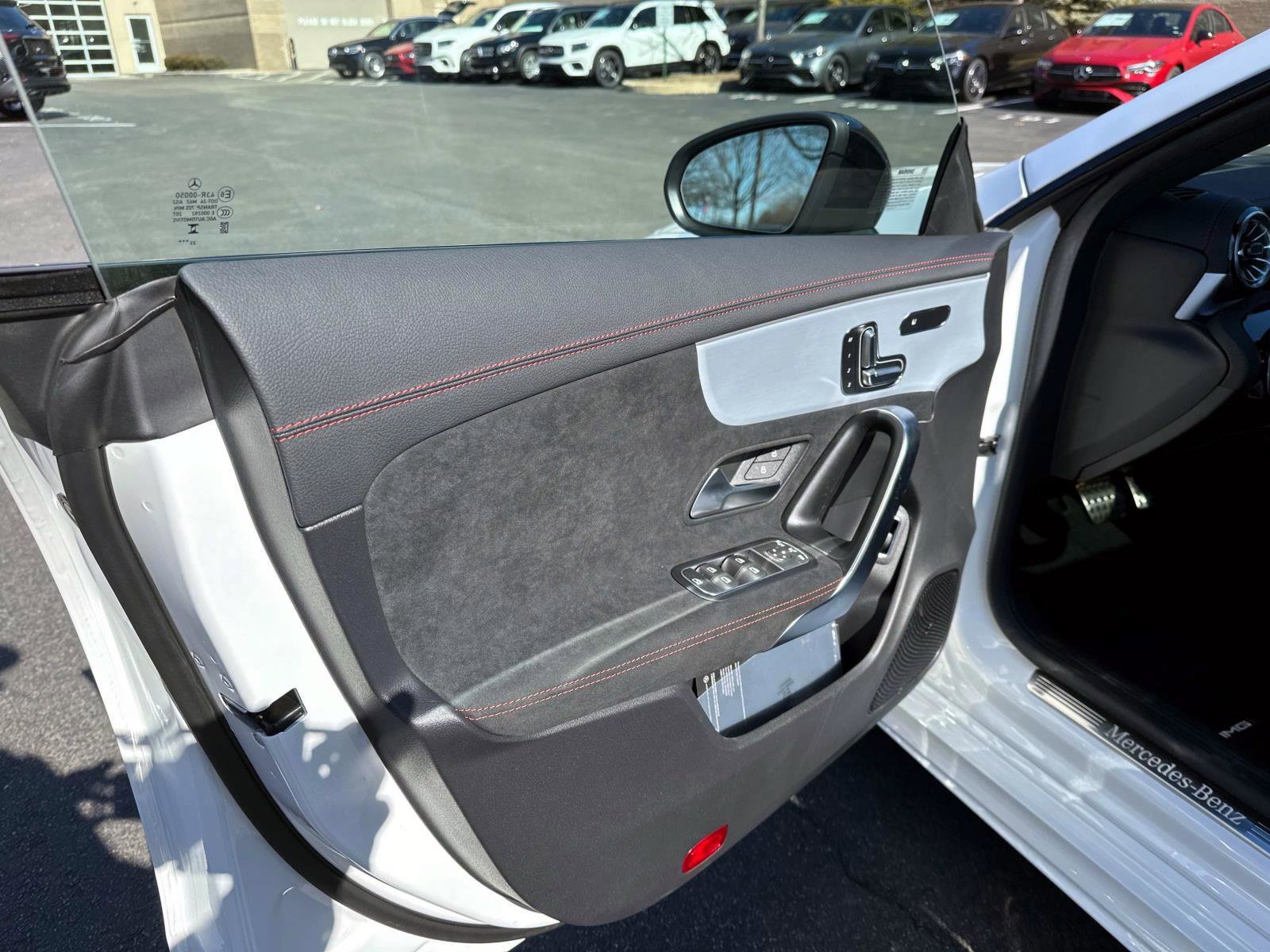 Certified 2024 Mercedes-Benz CLA 250 4MATIC image 18
