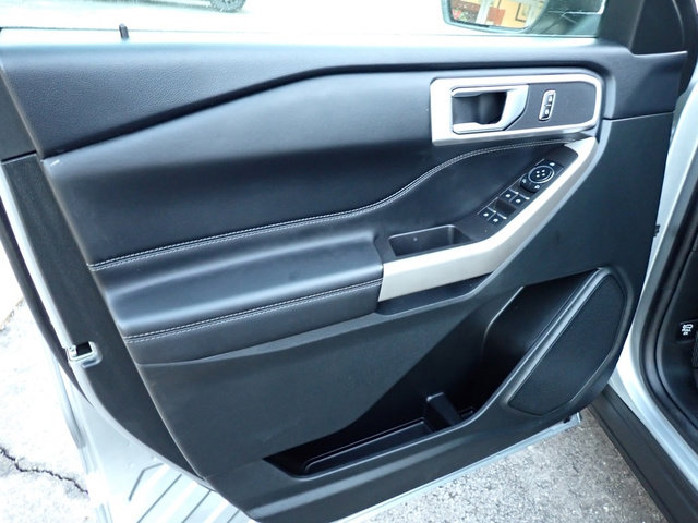 Used 2023 Ford Explorer XLT w/ Class IV Trailer Tow Package image 23