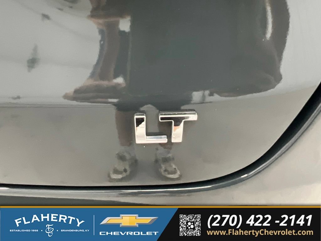 Used 2025 Chevrolet Trax LT FWD image 18