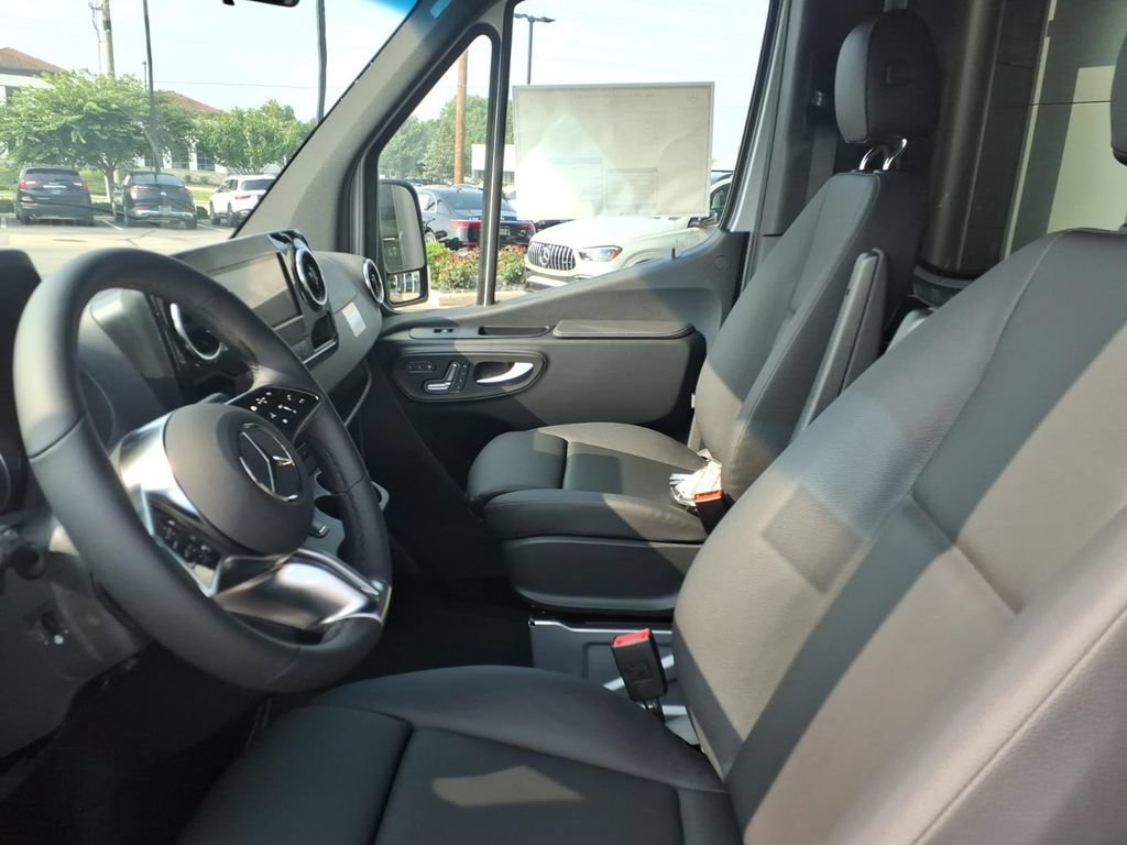 New 2026 Mercedes-Benz Sprinter 2500 image 13