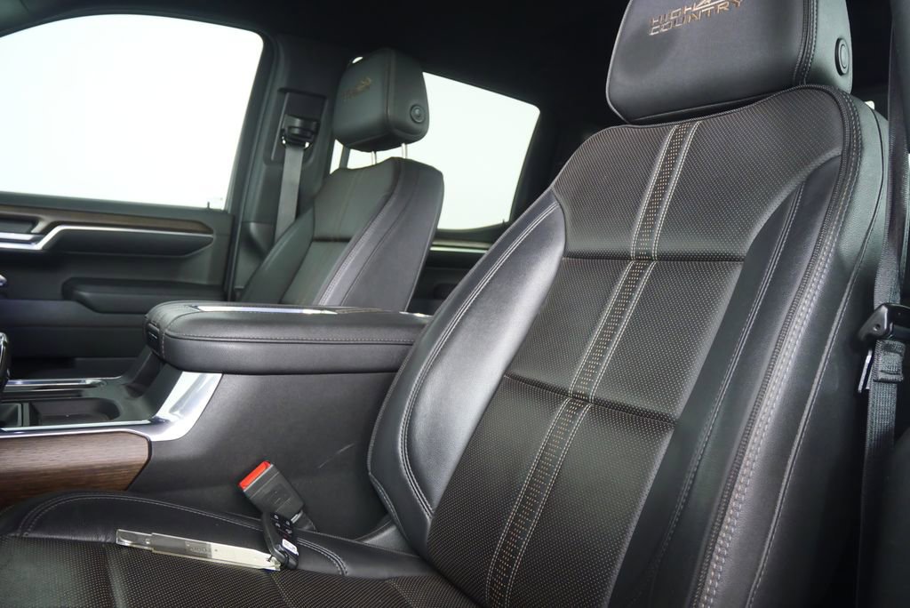 Used 2022 Chevrolet Silverado 1500 High Country w/ Z71 Off-Road Package AWD/4WD image 12