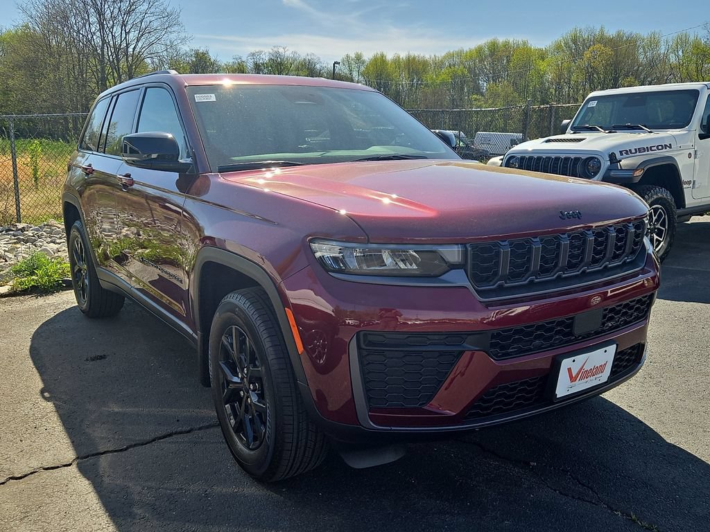 New 2026 Jeep Grand Cherokee Altitude AWD/4WD video 1