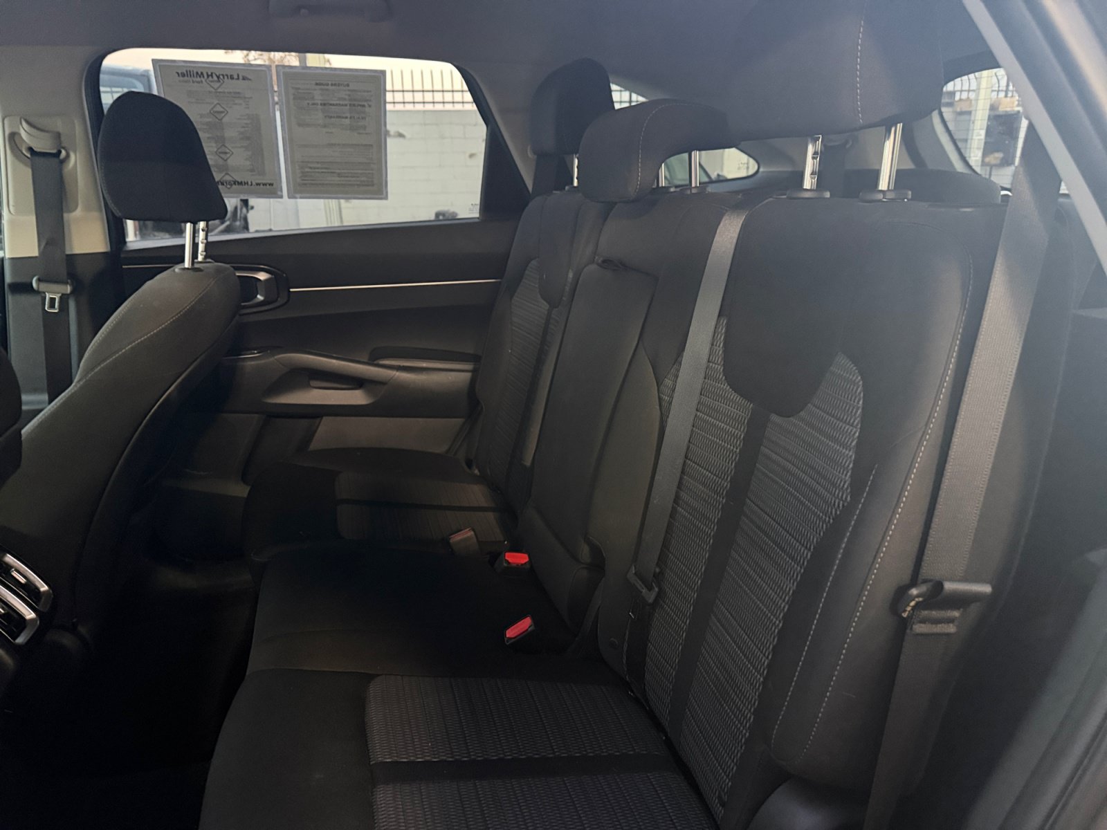 Used 2022 Kia Sorento LX FWD image 16