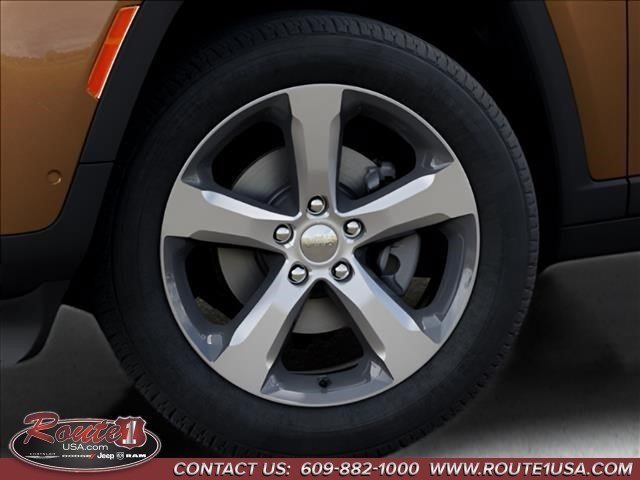 New 2026 Jeep Grand Cherokee Limited w/ Luxury Tech Group II AWD/4WD image 9