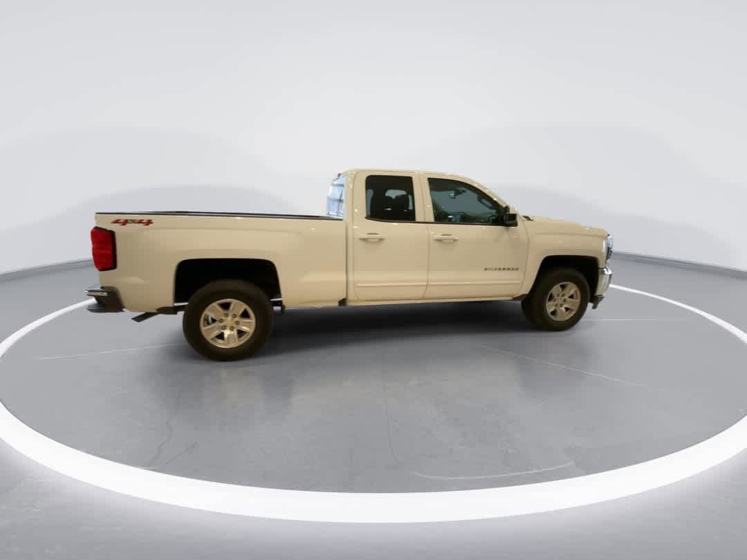 Used 2018 Chevrolet Silverado 1500 LT AWD/4WD image 8