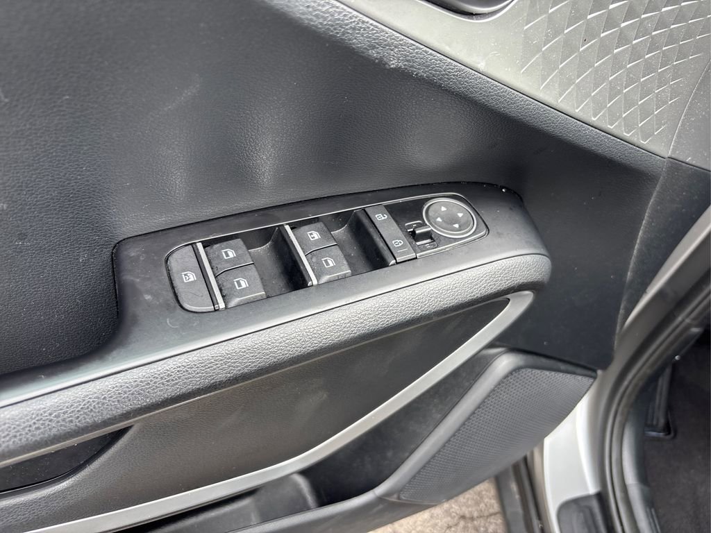 Certified 2023 Kia Soul LX w/ LX Technology Package image 28