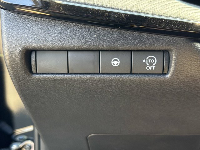 New 2027 Nissan Kicks SR FWD image 23